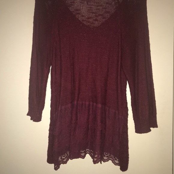 Super Cute thin sweater - Picture 2 of 2